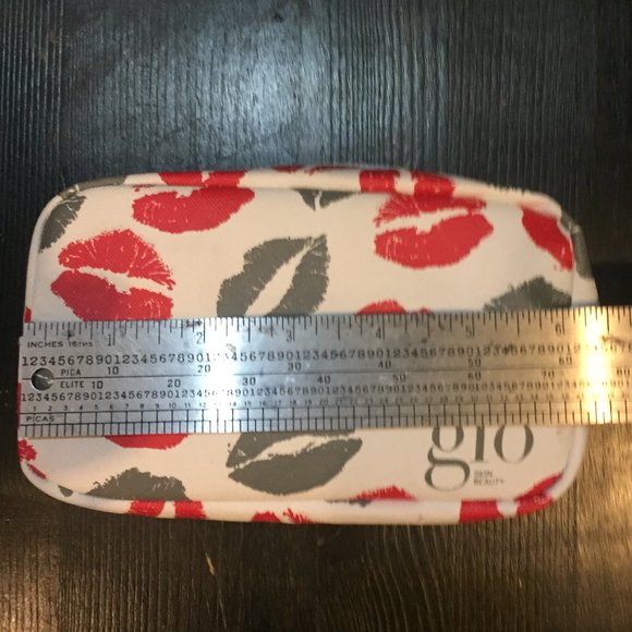 🖤 BUNDLE 3 for $15 🖤 OR $8 EACH ★    Lips Cosmetic MakeUp Bag NWOT - Picture 3 of 6
